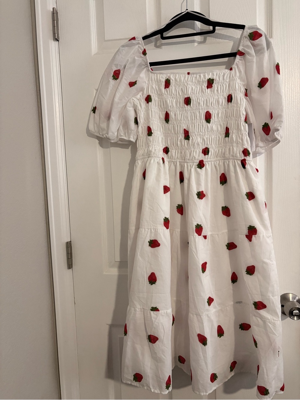 White Strawberry Print Puff Sleeve Midi Dress